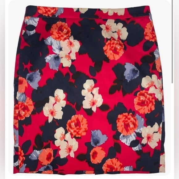 J Crew Factory Pencil Skirt Floral Red Blue White Style 37532 Size 6 - Picture 1 of 16